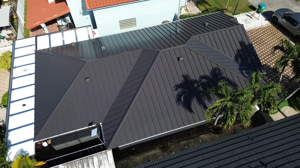 How to Prepare Your Roof for Hurricane Season in Florida